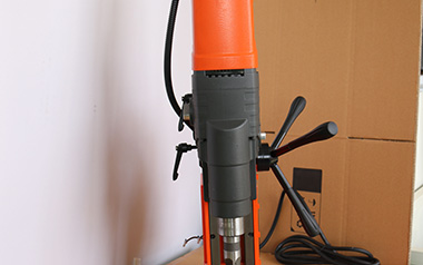 磁力鉆的空心鉆頭出現(xiàn)卡芯的情況應(yīng)該如何處理？